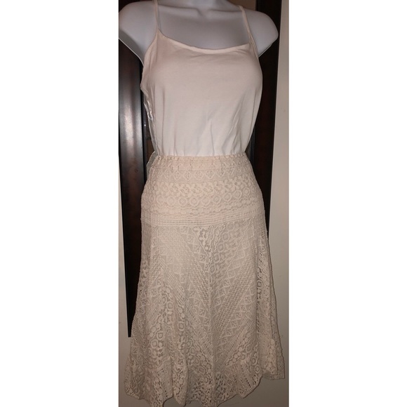 Midi Skirt Ivory Lace J. Dee ✨ - Picture 3 of 5